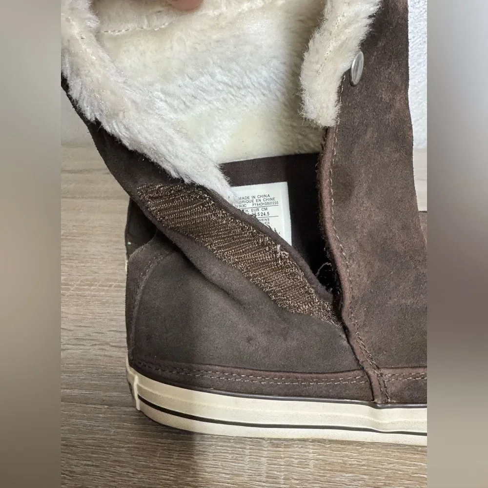 Converse Chuck Taylor All Star Women 7.5 Brown Suede Beverly Boots